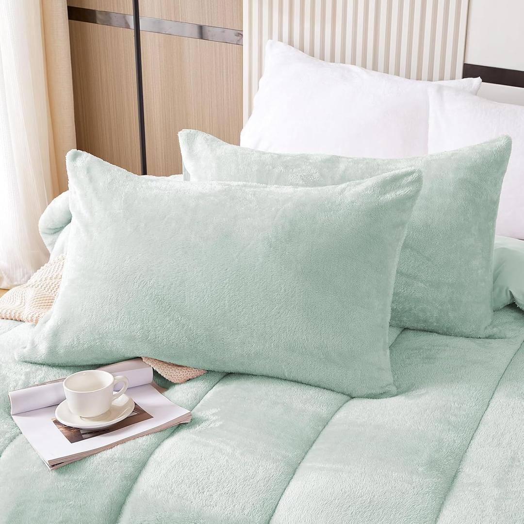 YIYEA Faux Fur Pillow Cases Queen Size Set of 2, Luxury Ultra Soft Fuzzy Pillowcases, Fluffy Plush Velvet Pillow Covers with Zipper, Cozy Warmth and No Shedding, 20 x 30, Aqua