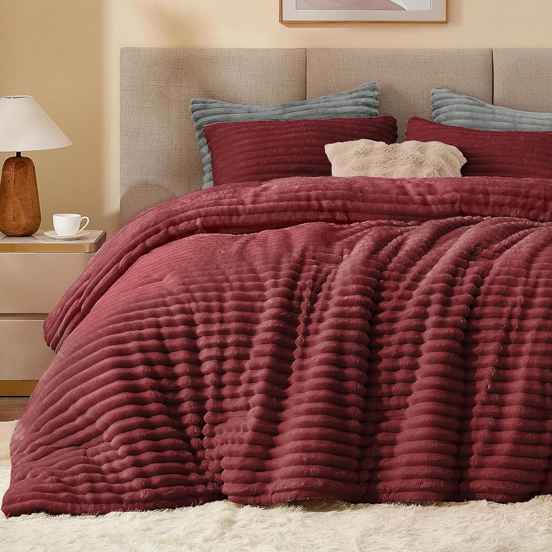 BEDELITE Fleece Queen Comforter Set -Super Soft & Warm Fluffy Burgundy Bedding, Luxury Fuzzy Heavy Bed Set for Winter with 2 Pillow Cases