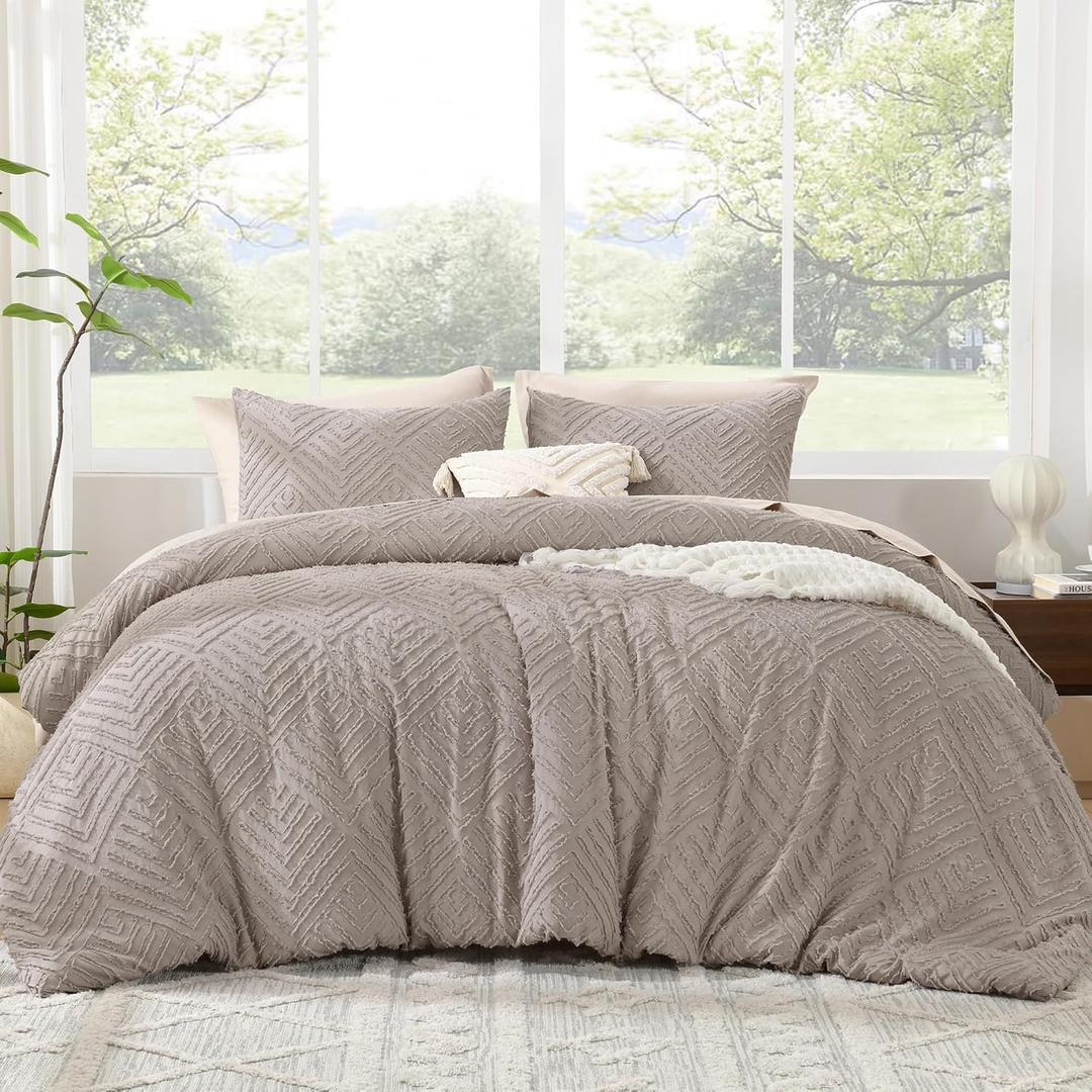 Litanika Queen Comforter Set Rose Coffee, 3 Pieces Cream Tufted Boho Farmhouse Bedding Comforter Sets, Lightweight Fluffy Comforter Bed Set for All Season (90x90In Comforter and 2 Pillowcases)