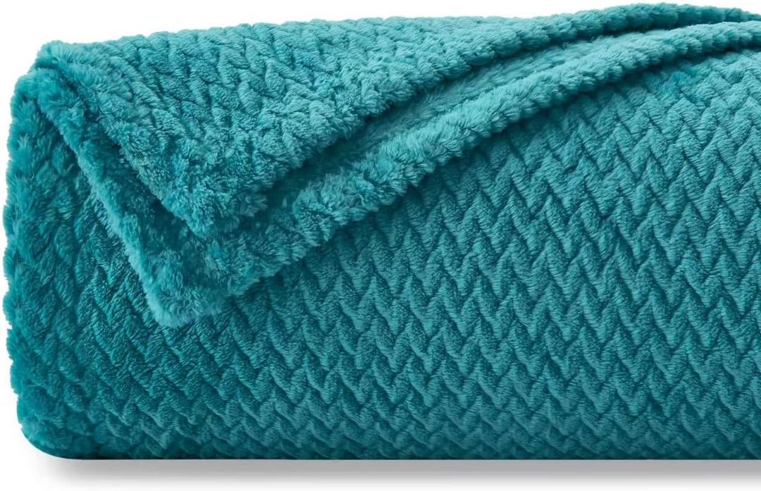 NEWCOSPLAY Super Soft Throw Blanket Dark Blue Premium Silky Flannel Fleece Leaves Pattern Lightweight Bed Blanket All Season Use (Dark Blue, Throw(50"x60"))