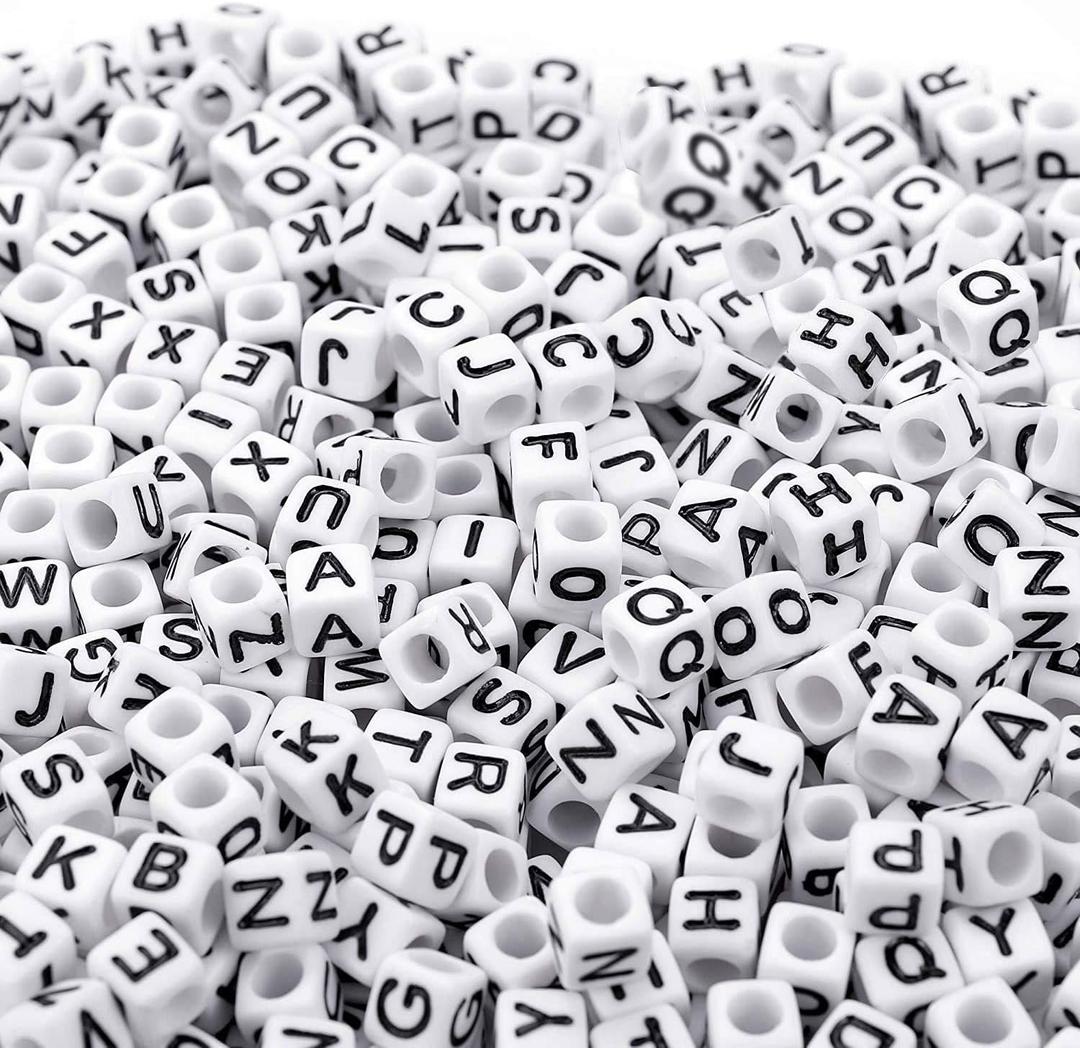 Augshy 700PCS White Letter Beads Alphabet Beads for Making DIY (6mm)