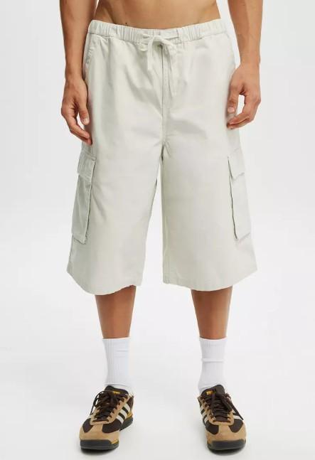 White Shorts with Elastic (White, Medium)
