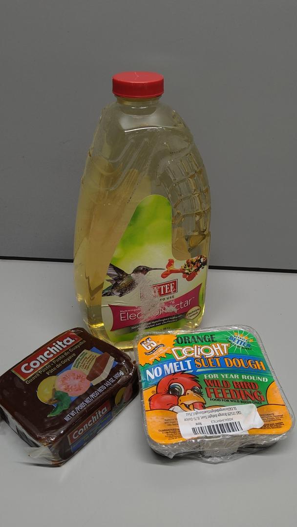 SET OF 3, Wild Bird Feeding & Snack Set - Kaytee Hummingbird Nectar, Delight No-Melt Suet Dough, Conchita Guava Paste