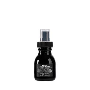 Davines OI All In One Milk, Hair Leave-in Conditioner Multi-Function Spray Treatment - Detangles, Controls Frizz & Heat Protectant - Weightless Antioxidant Roucou Oil Formula
