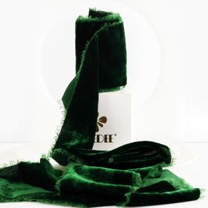 MEEDEE Green Velvet Ribbon 3 Inch Green Fringe Ribbons Raw Edge Silk Velvet Ribbon for Wreaths, Flower Bouquet, Photography, Dress Sash, Baby Shower, Wedding Decor (3 Yards)