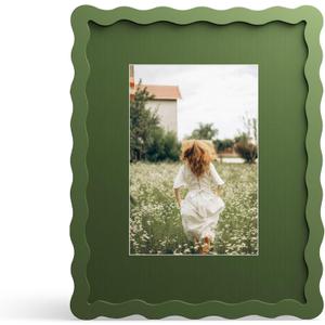 8x10 Picture Frame with Mat for 5x7, Wavy Edge Wooden Real Glass Photo Frame for Tabletop and Wall Hanging, Green, 1 Pack