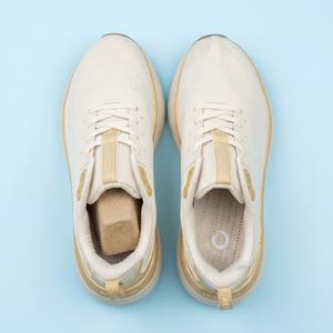 Gaia Women's 8.5 sneakers