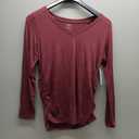 Motherhood Maternity Womens Long Sleeve V-Neck Side Ruched Tee Shirt (Large, Tawny Port)