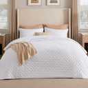 Bedsure California King Quilt Set - Ultra Soft Quilt Bedding Set for White Bedroom Decor, Lightweight All-Season California King Comforter with 2 Pillow Shams, White Bedspread Coverlet 111x106 Inch (01 - White - Clover)