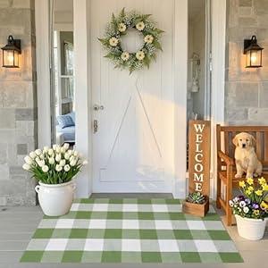SEEKSEE Buffalo Plaid Outdoor Rug 27.5x43 Grass Green and White Front Door Mat, Layering Rug for Porch, Spring Doormat, Front Porch Rug for Outdoor Entrance Entryway Patio Porch Decor