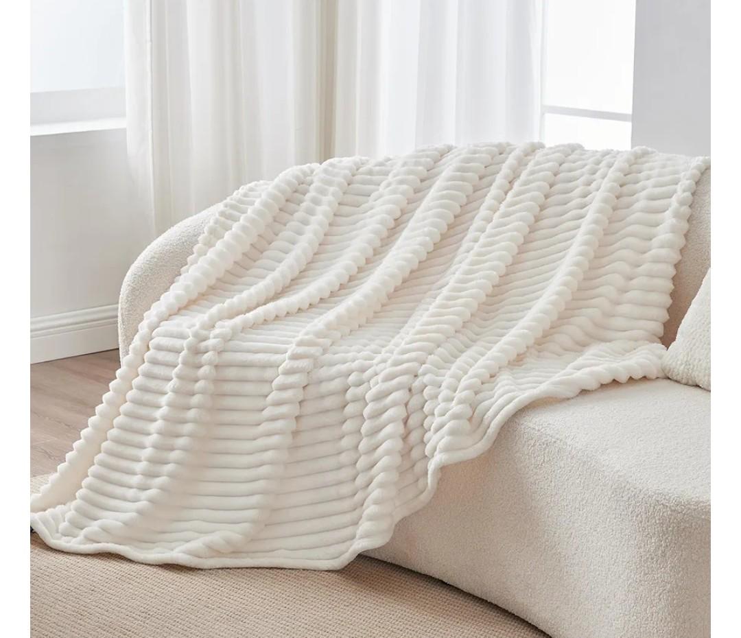 BEDELITE Fleece Throw Blanket for Couch - 300GSM Soft & Warm Fluffy Cream White Blanket, Decorative and Giftable Striped Blankets for Women, Men, 50"x60"