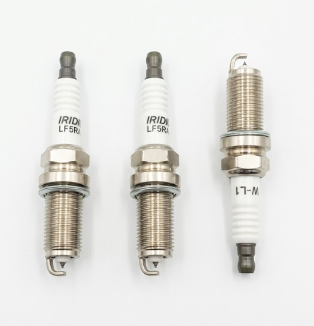 3 Pack 4469 LFR5AIX-11 Spark Plugs Iridium IX Fit for 350Z 2003-2006, Altima 2002-2006, FJ Cruiser 2013-2014, Xterra 2005-2015, 3.5L 4.0L, Hyundai Nissan Infiniti Yamaha Spark Plug LFR5AIX11 LFR5AIX