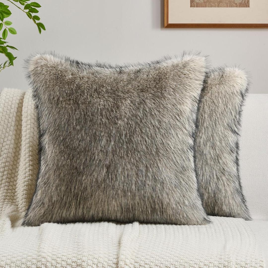 FUTEI Pack of 2 Faux Raccoon Fur Plush Throw Pillow Covers 18x18 Inch Soft Fluffy Farmhouse Decorative Cushion Case Modern Luxury Accent for Couch Bed Living Room, Apricot