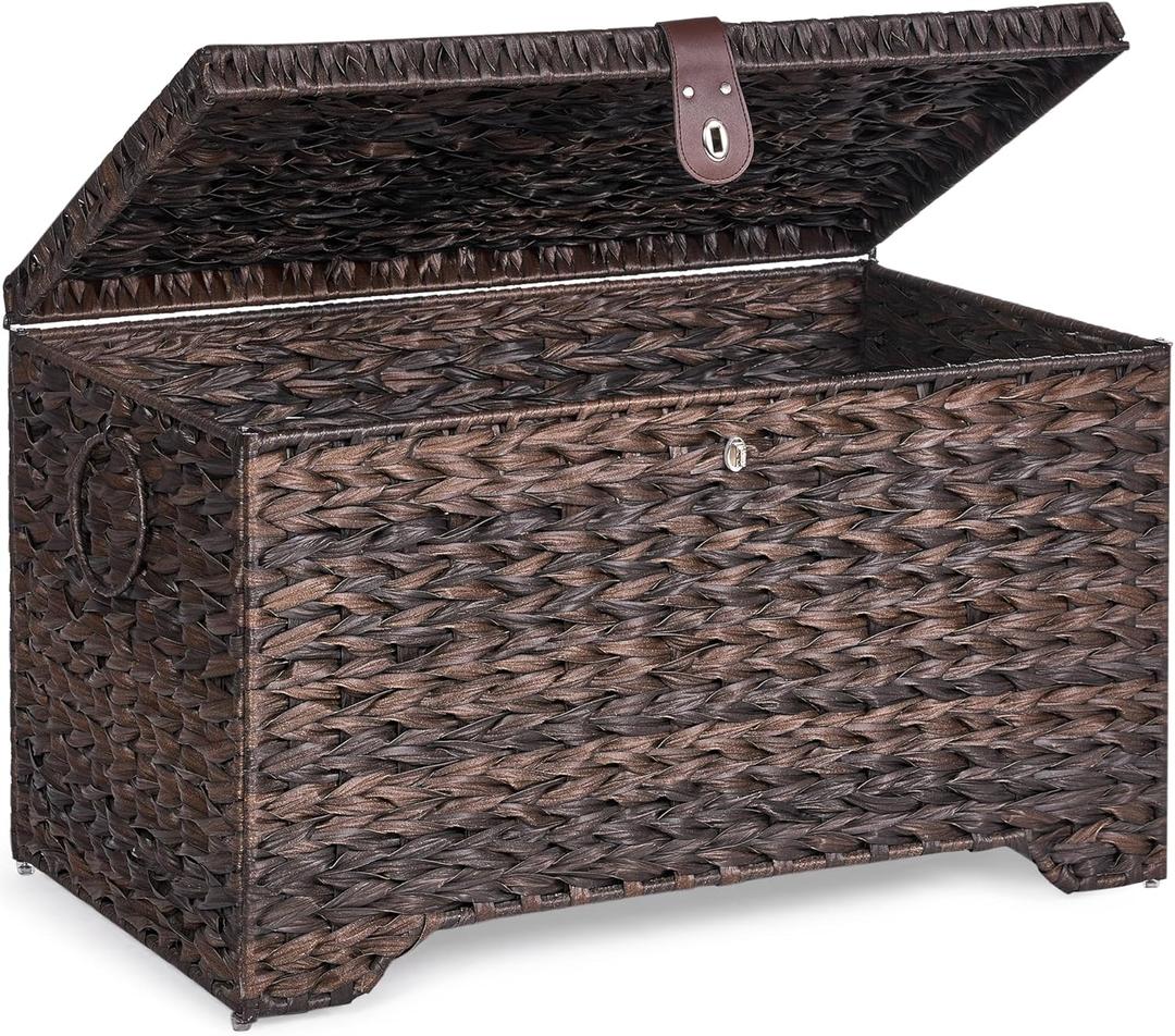 Honjourai Handwoven Storage Basket with Lid, 165L Plastic Rattan Storage Bin, Leather Buckle & Metal Frame, Large Metal Ring Handles, Storage Trunk for Bedroom, Laundry Room
