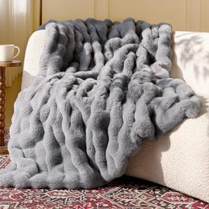 blunique Ultra Soft Cozy Faux Fur Throw Blanket, Fuzzy Plush Thick Bubble Blanket, Oversize Luxury Fluffy Blanket for Couch, Bed, and Living Room, 50x60 Inches, Light Grey