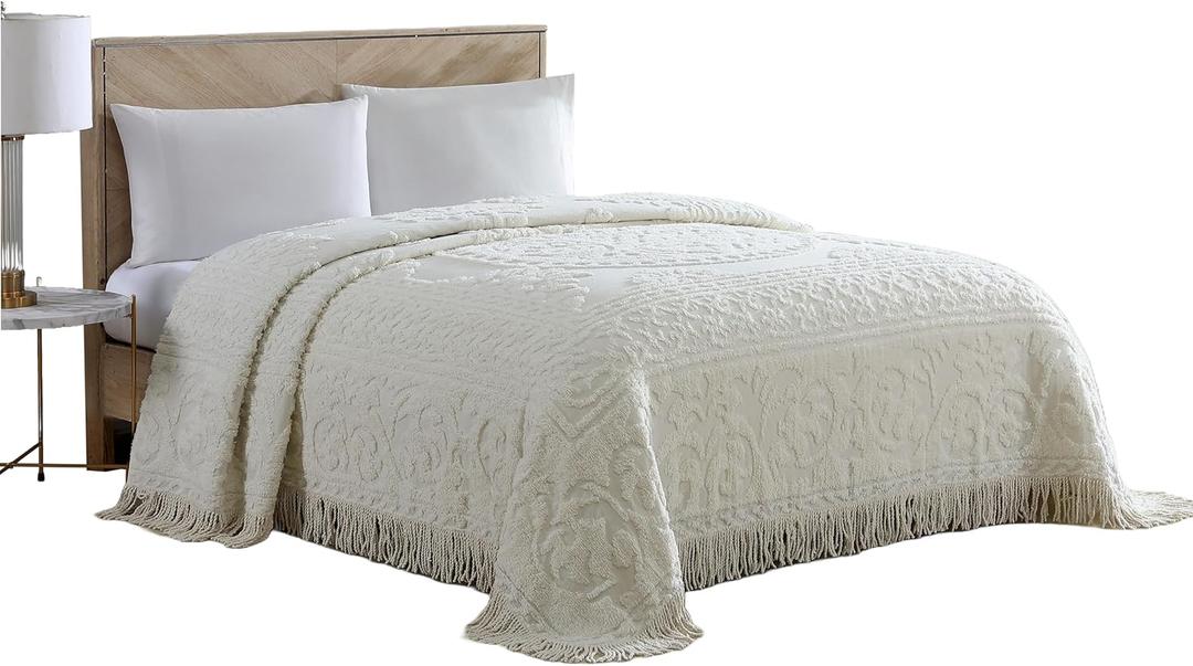 Beatrice Home Fashions Medallion Chenille Bedspread, Full, Ivory
