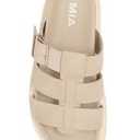 Mia Geni Slide Sandal In Seashell
7M