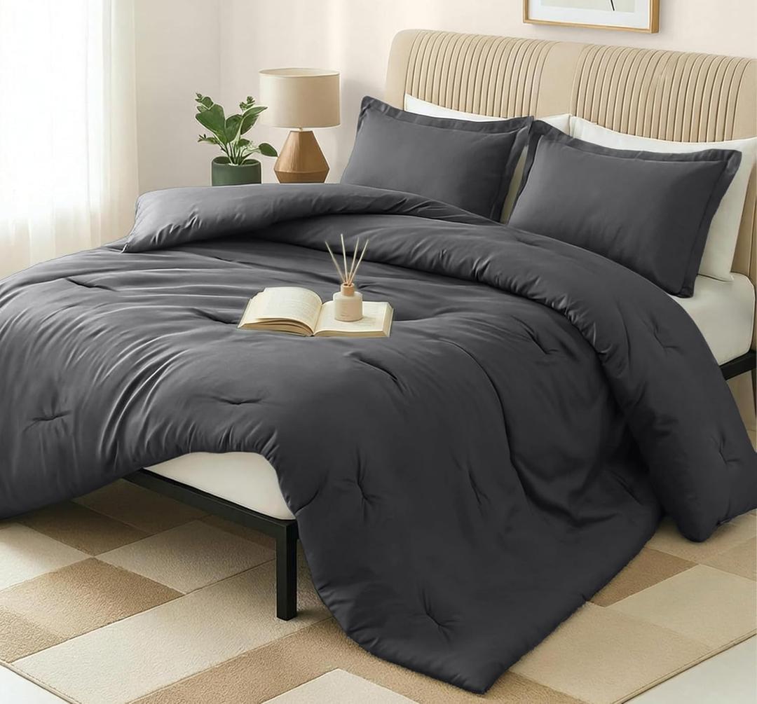 Queen Comforter Set 3 Piece Grey by Utopia Bedding, Comforters Queen Size, Bedding Comforters Sets, Down Alternative Soft Bed Set, 1 Comforter (88 x 88 inches) 2 Pillow Shams (20 x 26 inches)