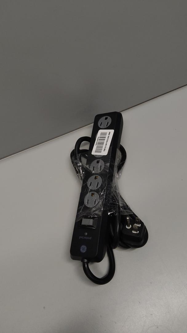 General Electric 6-Outlet Surge Protector with Safety Covers