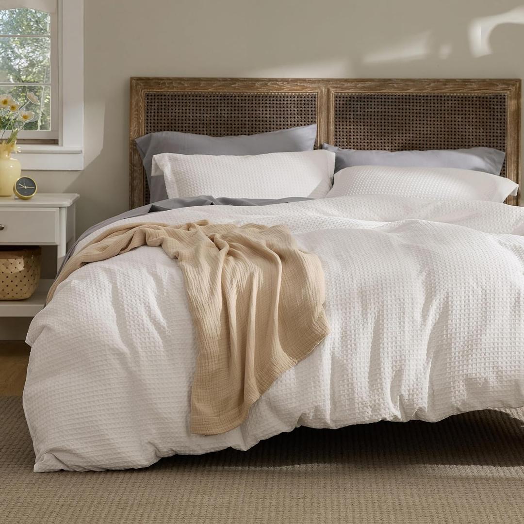 Bedsure Waffle Weave Duvet Cover King Size, Luxury, Soft & Breathable Comforter Cover for All Season, 3 Pieces Wrinkle-Resistant Zipper Bedding with 8 Corner Ties, Ivory White