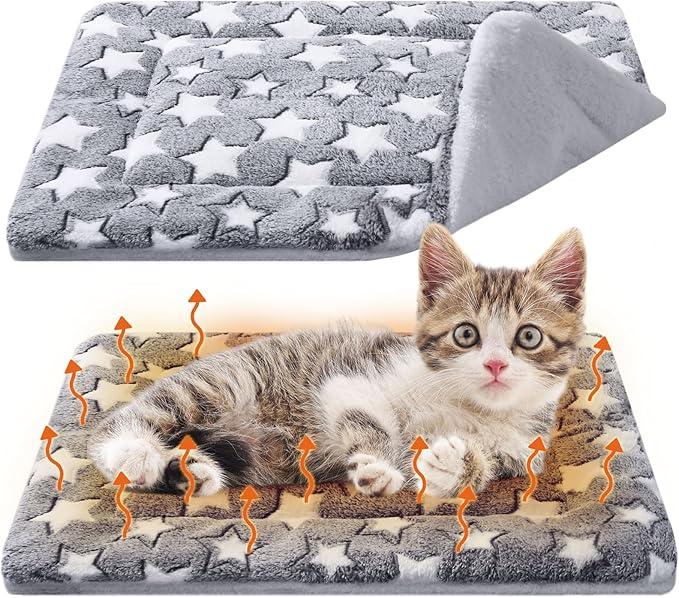 VitalCozy 1 Pack Self Warming Cat Mat Self Heating Pad Bed Reversible Machine Washable Reflects Body Heat Warm Thermal Pet Pad Crate Blanket for Feral and Indoor Cat(Star,25'' X 16'')