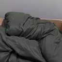 ROSGONIA Queen Comforter Set Emerald Green, 3pcs (1 Boho Dark Forest Green Comforter & 2 Pillowcases), All Season Blanket Lightweight Bedspreads Quilt