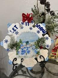 Christmas Santa Gnomes Wood Sign LED Light Up Wreath Wall Window Front Door Hanging Decoration for Festival Home Decors Wall Window Hanging Ornament (Different Style)