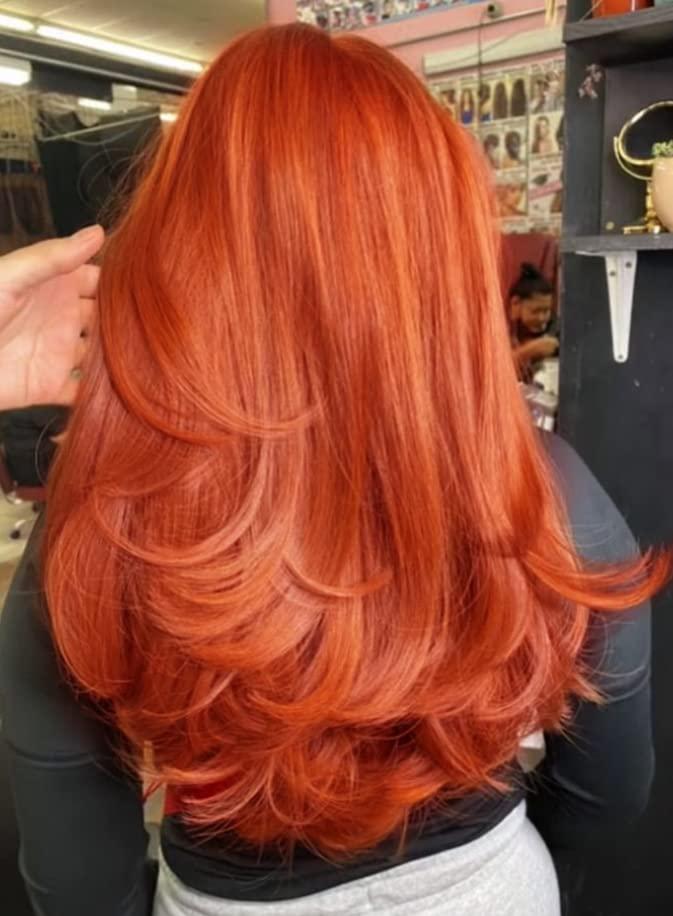 XIUFAXIRUSI XIUFAXIRUSI Ginger Orange Long Layered Wigs for Women Middle Part Auburn Wavy Wigs High Density Synthetic Wigs for Costume Party Use