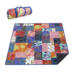 Extra Large Picnic Blankets Waterproof Foldable (80 "x 80") Beach Blanket Waterproof Sandproof,3-Layer Thicking Mat Outdoor Packable Camping Blanket