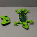 Wall Climbing Lizard,Wall Crawler Gecko Remote Control Car,Floor Ceiling Crawling Electric Lizard Rc Robot Toy,Easter Basket Stuffers Birthday Gifts Cool Toys for 3 4 5 6 7 8 9 10+ Yrs Old Boys Girls (Green)