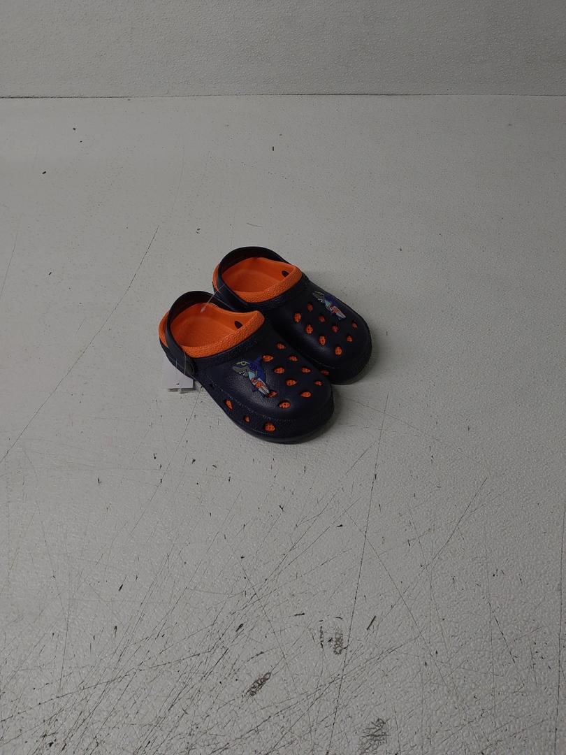 TB CAMO SHARK CHARM CLOG 1
