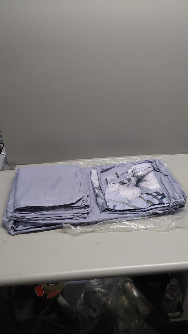 Luxudecor Floral Comforter Set Queen Size 7 Piece, Blue Flower Bed in a Bag, Elegant Gradient Floral Comforter with Sheet Set, Soft Seersucker Microfiber Bedding Set for All Season (Blue, 90"x90")