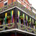 50 FT Mardi Gras Decorations Tinsel Garland with Mask, Purple Green Gold Shiny Metallic Twist Mardi Gras Garland for Home Tree Mantle Stairs Porch Indoor Outdoor Carnival Party Decor