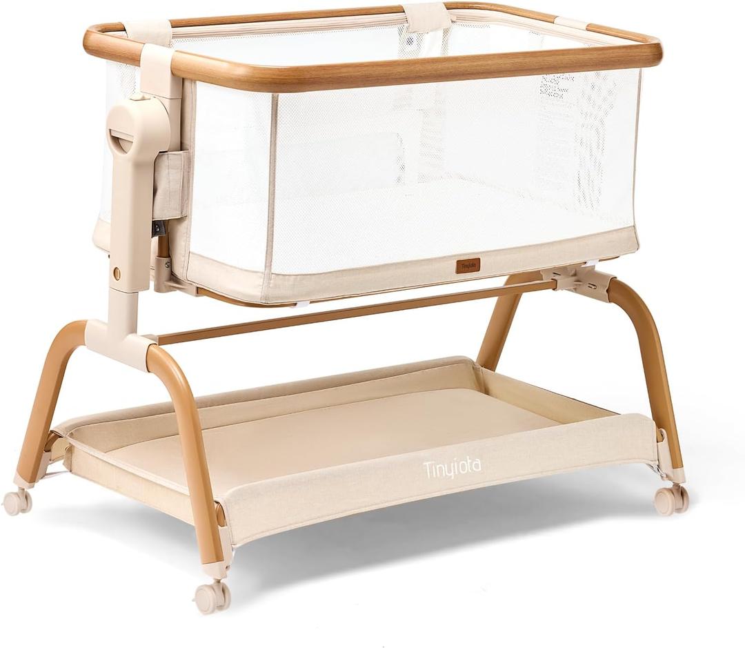 Tinyiota 3 in 1 Baby Bassinet,Rocking Bedside Crib Sleeper for Newborns