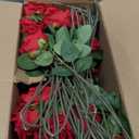 50 PCS Fake Red Roses, Artificial Red Flowers Bulk Realistic Silk Faux Rose with Stems for Wedding Decoration Anniversary Bridal Bouquet DIY Floral Arrangement Romantic Home Decor Gifts