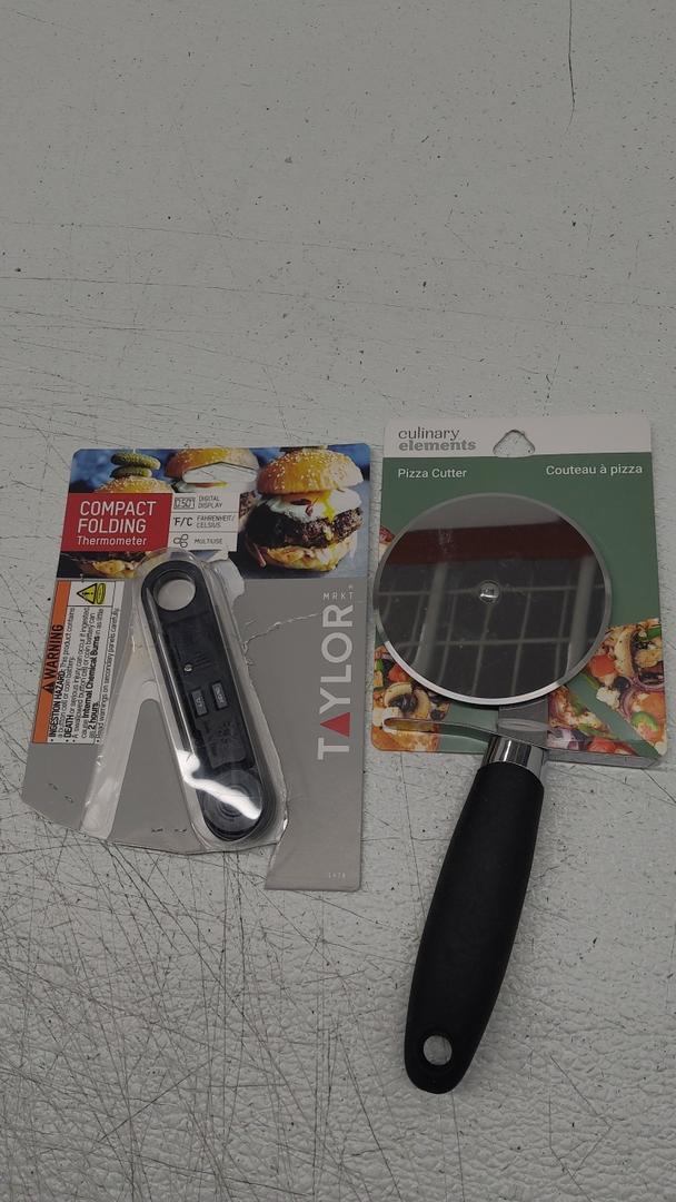 Pack Of 2 Pizza Cutter, Compact Folding