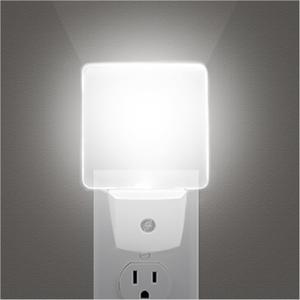 LED Night Lights Plug into Wall - 2 Pack Daylight Night Light with Dusk to Dawn Sensor Plug in Auto On/Off NightLights 5000k Bright Light Sensor Nightlight for Hallway Kitchen Bathroom Bedroom