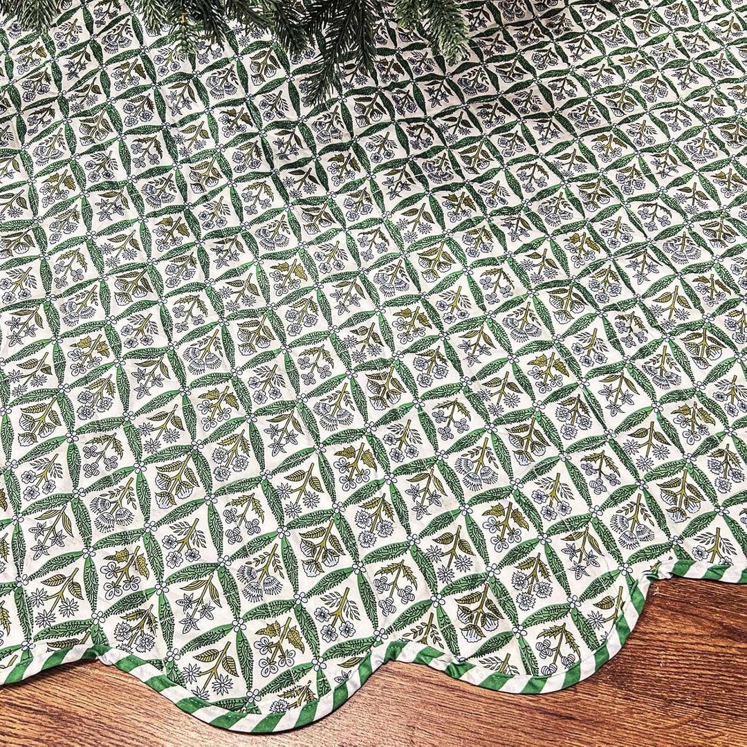 Quilted Christmas Tree Skirt - Vintage Floral Block Print Christmas Tree Skirt with Scalloped Edge Thicken Cotton for Home Decorations Holiday Party Gift(60 Inch,Checkered Floral,Green)