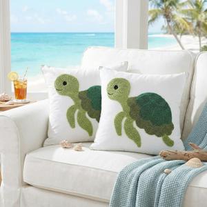 Hahafelt 2 Pcs Summer Sea Turtle Throw Pillow Cover 18x18 Green Turtle Velvet Embroidered Decorative Pillow Cases Beach Ocean Coastal Themed Square Cushion Cover for Sofa Couch Bedroom Decor Gift