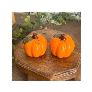 Pumpkin Salf And Pepper Shakers