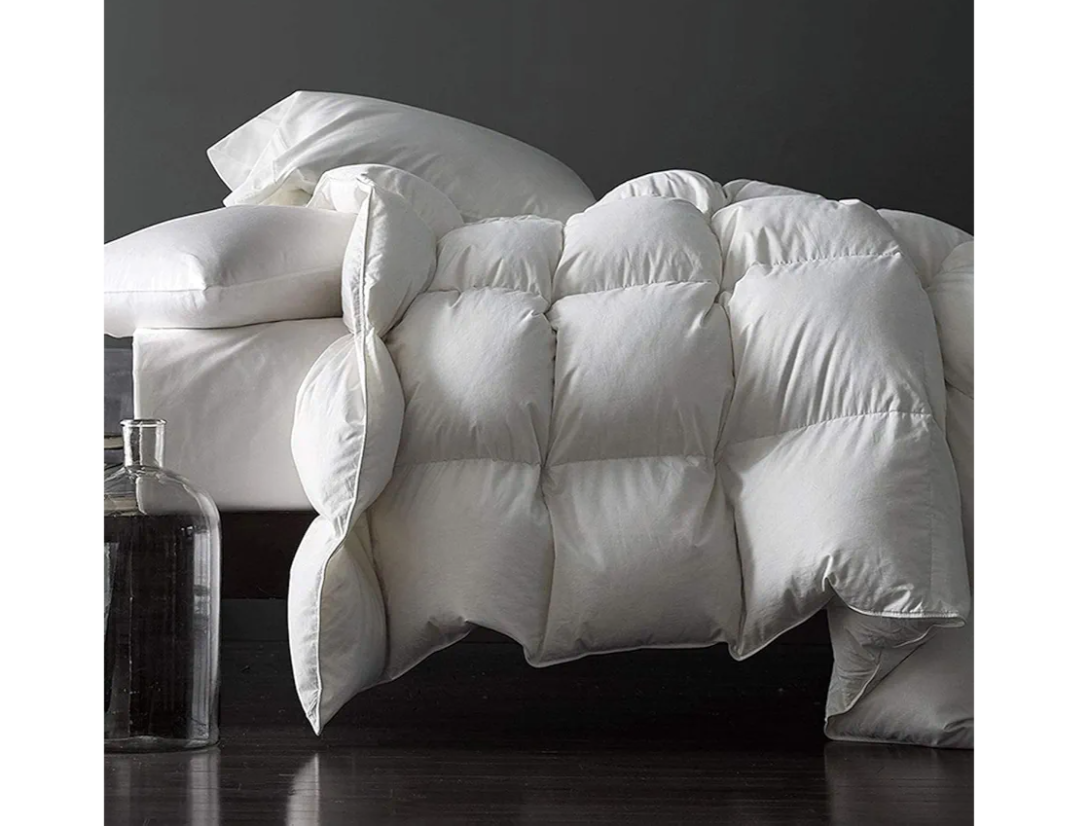 Royoliving Premium Feathers Down Duvet Insert Comforter King Size All Season Medium Warmth White 100% Cotton Cover with Corner Tabs (106x90, 60 oz