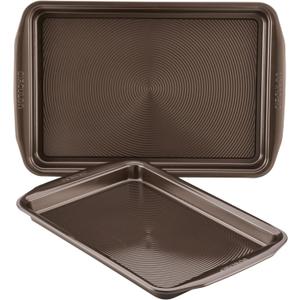 Circulon Nonstick Bakeware Set with Nonstick Cookie Sheets / Baking Sheets - 2 Piece, Chocolate Brown , Set (9" x 13" & 10" x 15")
