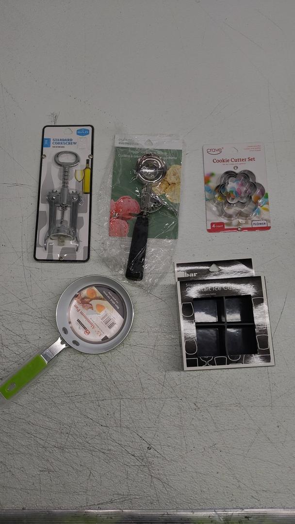 Lot of 5 Kitchen Equipment items, Crave 4 Size cooking cutter set, Silicone Cocktail Ice Cube Tray and Metal CorkScrew, Ice cream scooper with leaver action and 3.5" Aluminum Pan