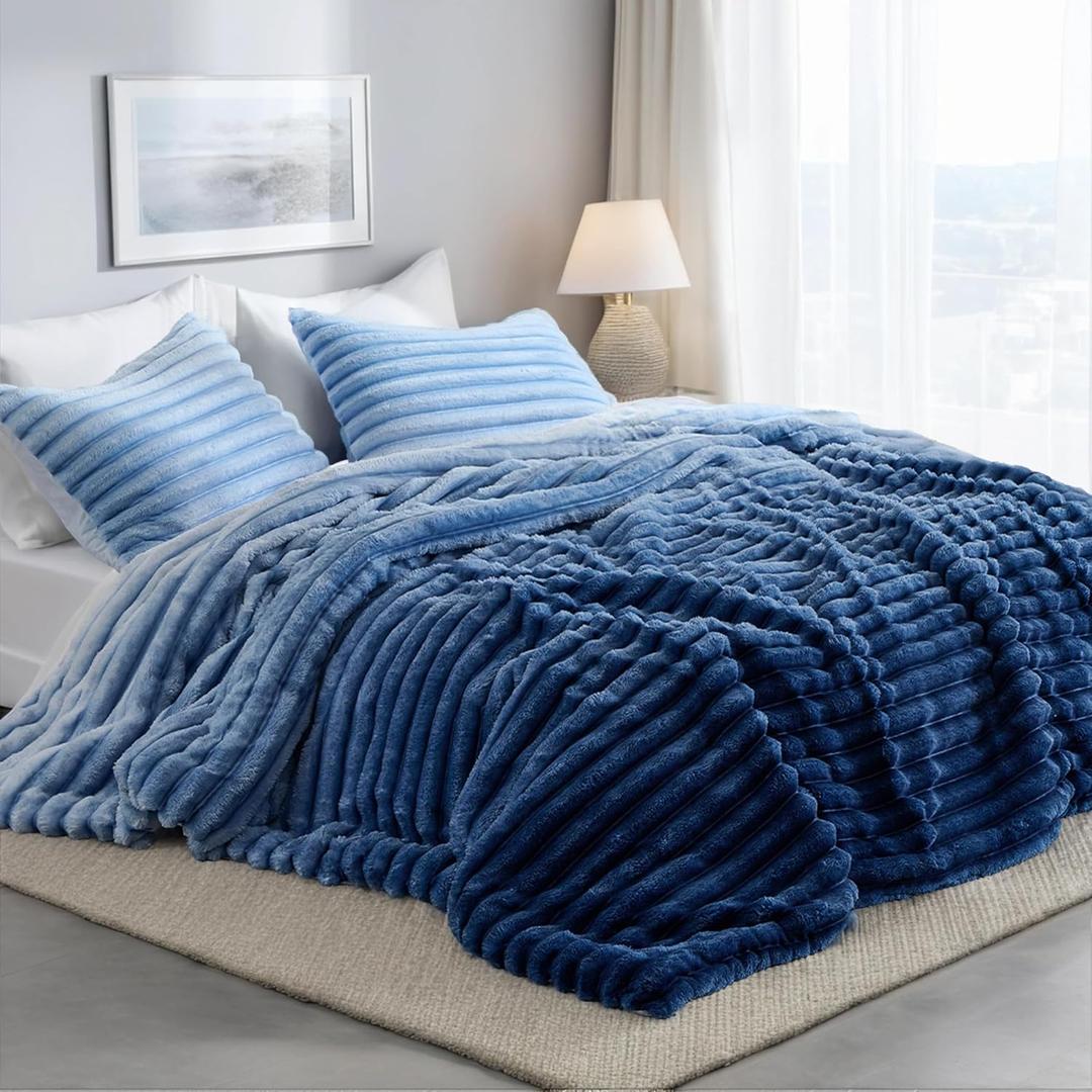 Cuddly Ribbed Fluffy Comforter Set Queen, Super-Soft Blue Ombre Plush Fleece Bedding Set, Warm Fuzzy Queen Size Comforter with Matching Shams, All-season Cozy 3-Piece Bed Set, Blue Ombre