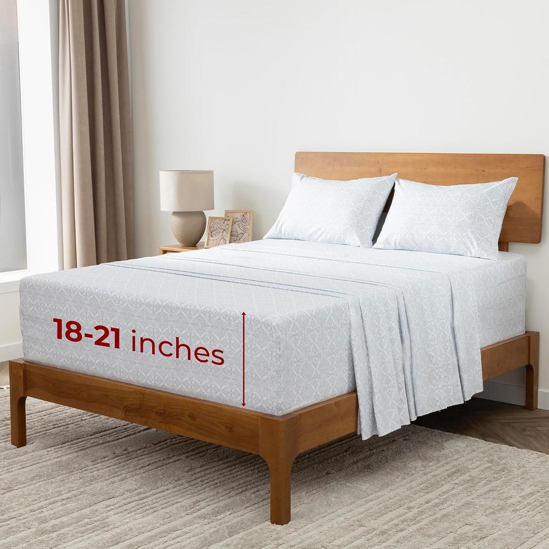 Mellanni Extra Deep Queen Sheets - 4 PC Iconic Collection Bedding - Hotel Luxury, Ultra Soft, Cooling Bed Sheets - Wrinkle, Fade, Stain Resistant (Queen, Laced Sky Blue)