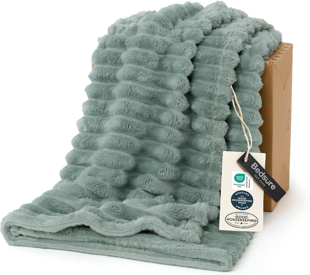 Bedsure GentleSoft Sage Green Throw Blanket for Couch - Cozy Soft Spring Blankets for Women, Cute Small Fleece Throws Spring Gifts for Women Teen Girls, Sage Green Decor Room Home, 50x60 Inches