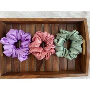 Yanibest 100% Real Mulberry Silk Scrunchies for Hair Care, No Damage Silk Hair Ties, Frizz Free for Women and Girls 6 pcs, Classic