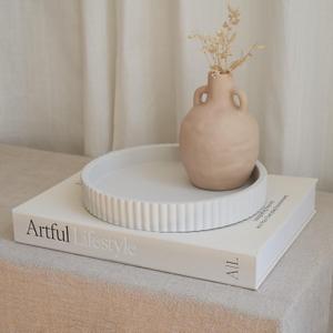 Decorative Concrete Tray & Book Decor Set - Scalloped Tray & Linen Box Enhance Your Coffee Table or Bookshelf Decor - Stylish Home Decoration for Your Living or Dining Room & as a Housewarming Gift (Beige)