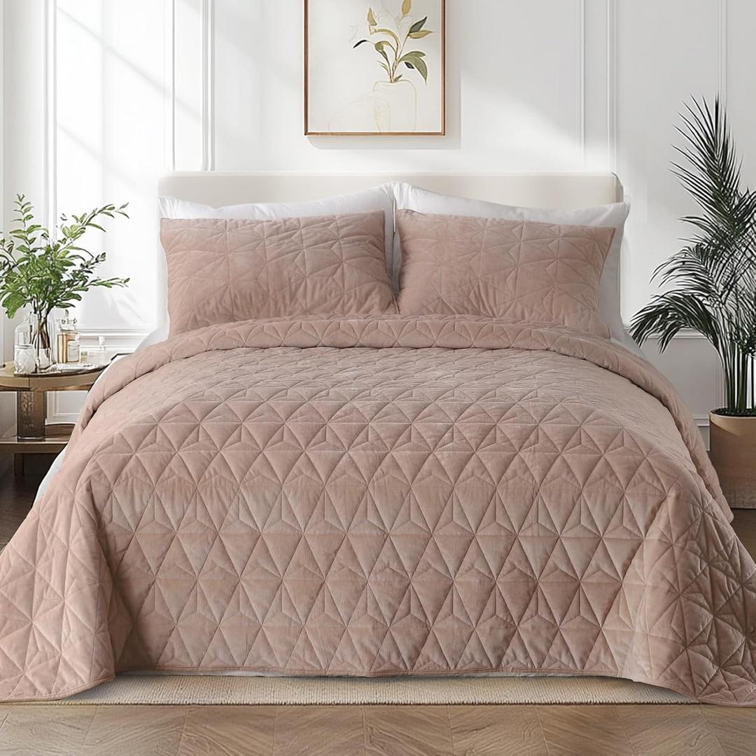KASENTEX Velvet Oversized California King Quilt Set 112"x106", Luxury Lightweight Geometric Stitched bedspreads Coverlet King Size Oversized with 2 Pillow Shams, All-Season Quilt Set, Pink Brown