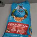 Purina ONE Natural Dry Cat Food, Tender Selects Blend With Real Salmon - 7 lb. Bag (EXP 11/30/27)